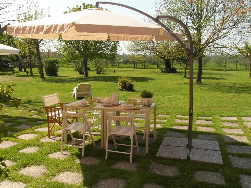 Bed And Breakfast Casa Formica Cascina Exterior photo
