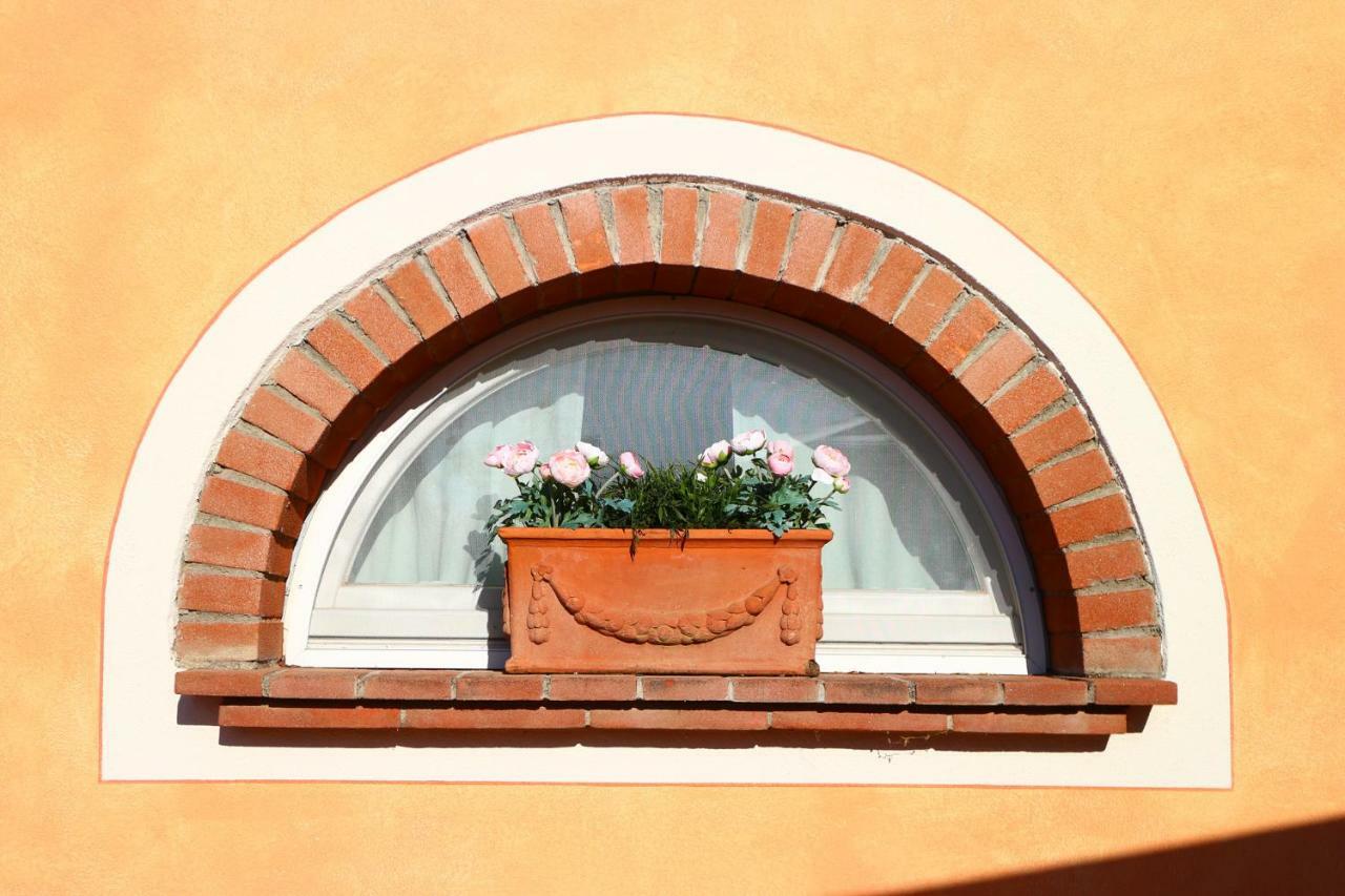 Bed And Breakfast Casa Formica Cascina Exterior photo